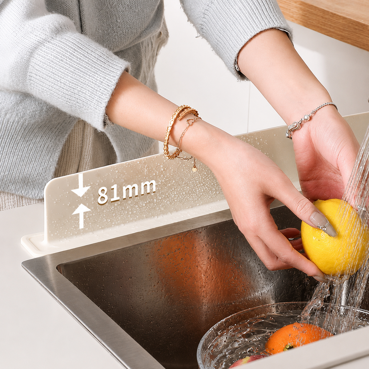 🏆Hot Sale⚡Kitchen Sink Splash Guard - Keep Your Counter Dry & Clean💧