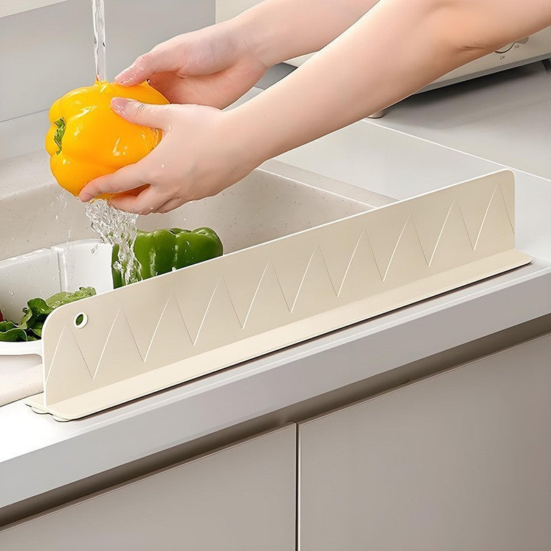 🏆Hot Sale⚡Kitchen Sink Splash Guard - Keep Your Counter Dry & Clean💧